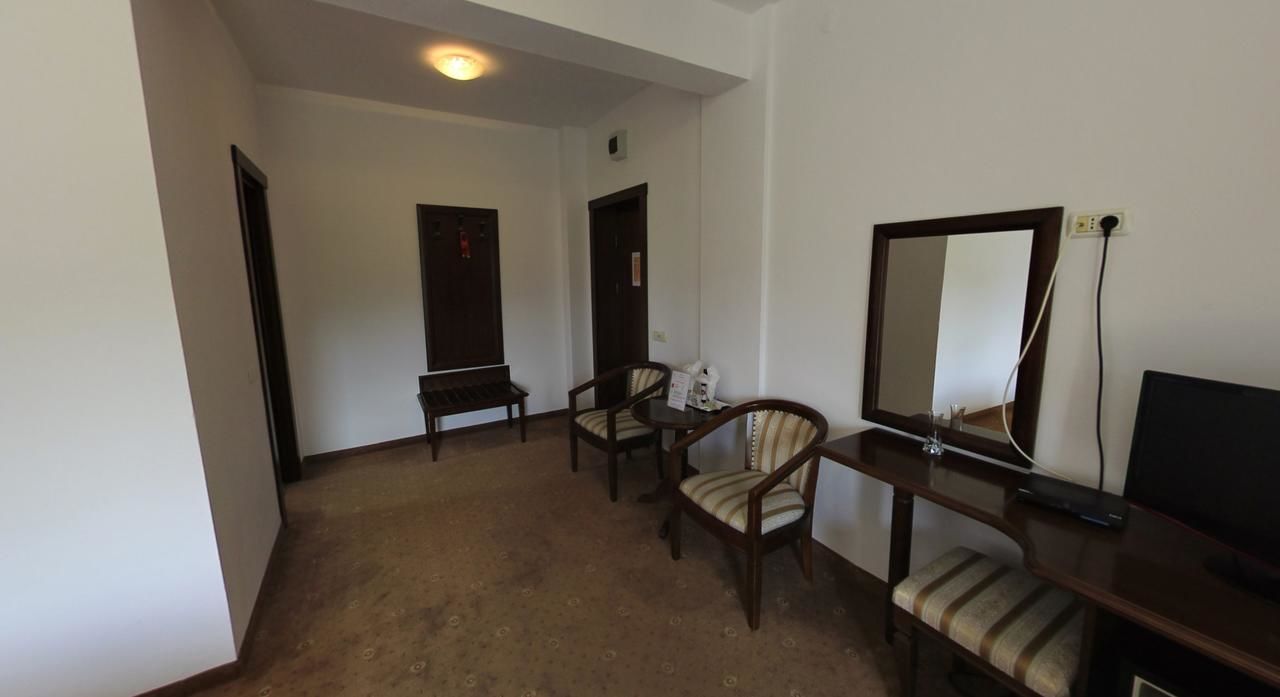 Гостевой дом Pension Deutsches Haus Брашов-8