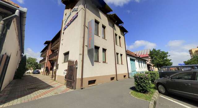 Гостевой дом Pension Deutsches Haus Брашов-16