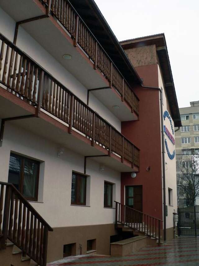 Гостевой дом Pension Deutsches Haus Брашов-18